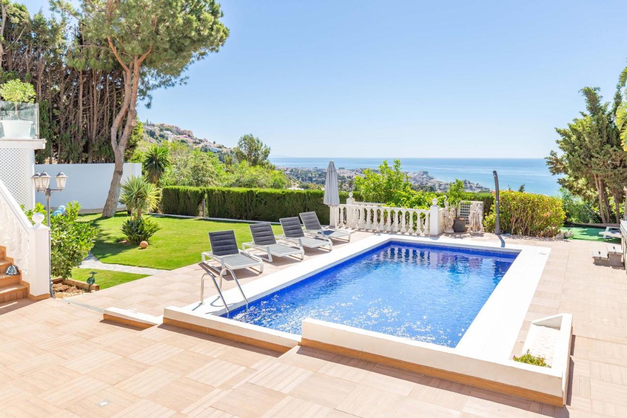 Modern Independent Studio Apt In Luxury Villa Benalmádena Zewnętrze zdjęcie
